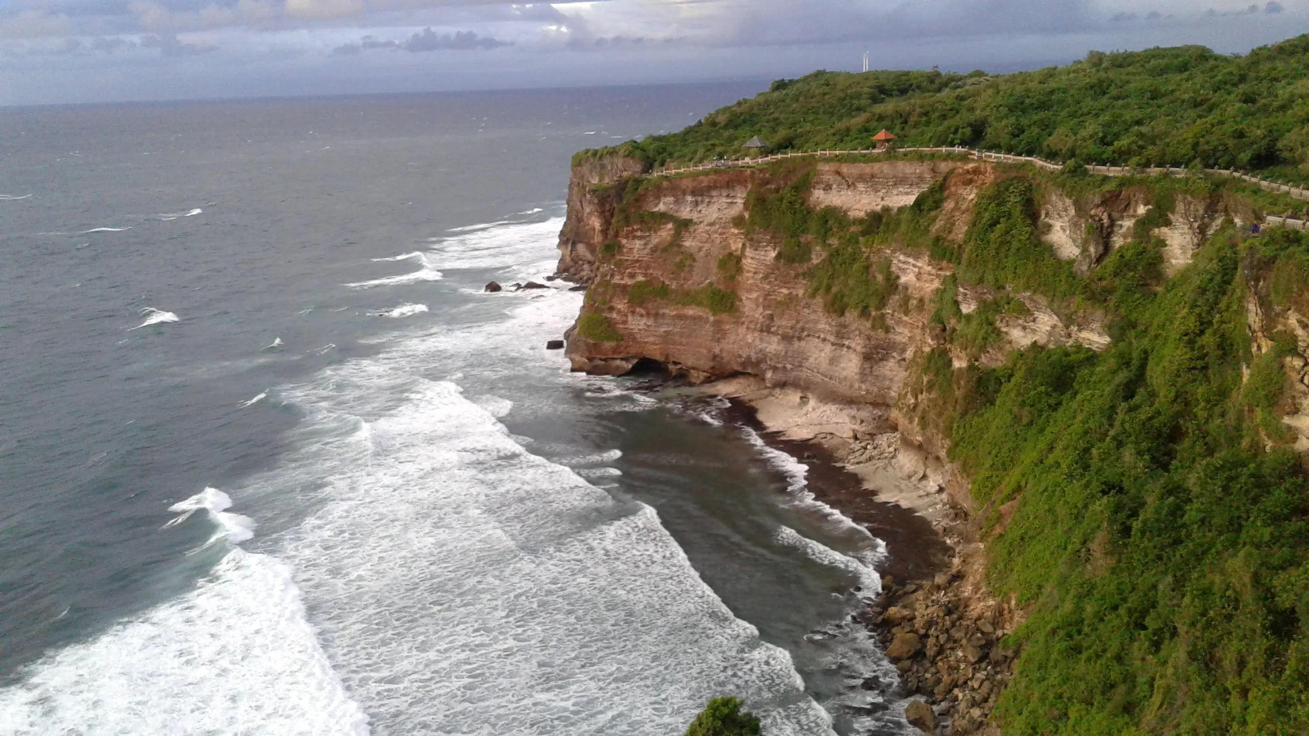 ULUWATU TOUR